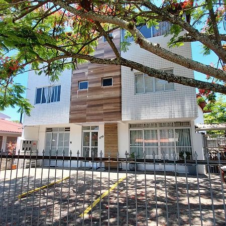 Apto 2 Quartos Com Ar A 200M Da Praia Florianópolis Esterno foto